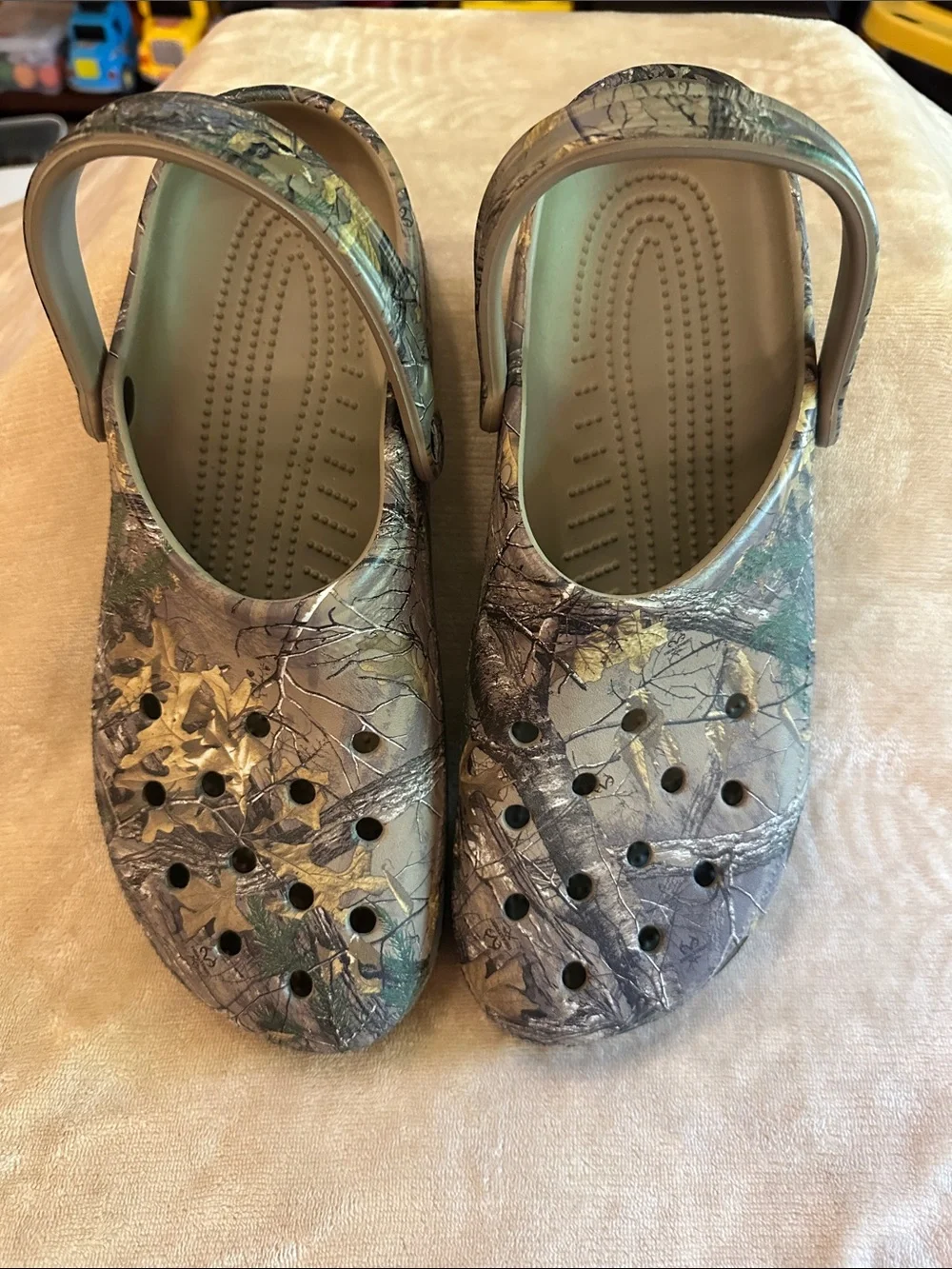 CROCS Men’s Camo Slip-On Clogs in Green and Brown